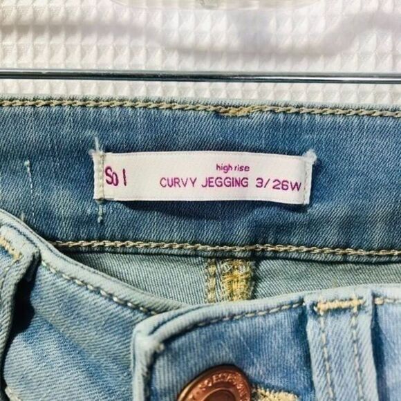 So Curvy Jegging Jeans  3/26w.  0363 - Picture 2 of 6